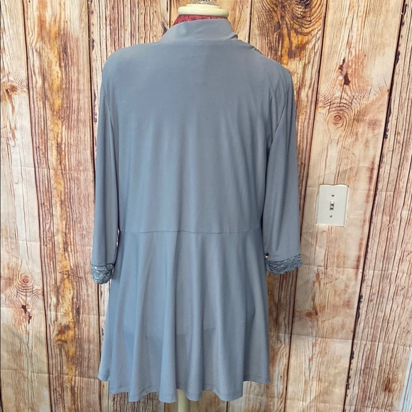 R & M Richards Gray Lace Blouse Size 12 Embellished Sequins Jacket & Blouse - Picture 3 of 7